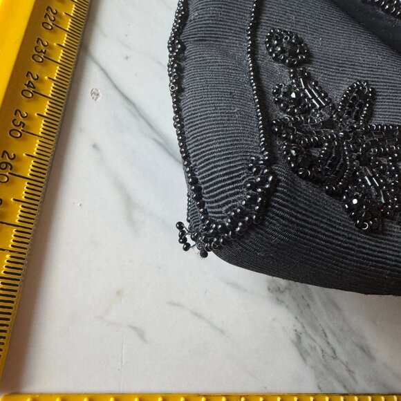 VINTAGE BLACK BEADED EVENING BAG CLUTCH MADE IN FRANCE 'ALBRO' - Picture 2 of 15